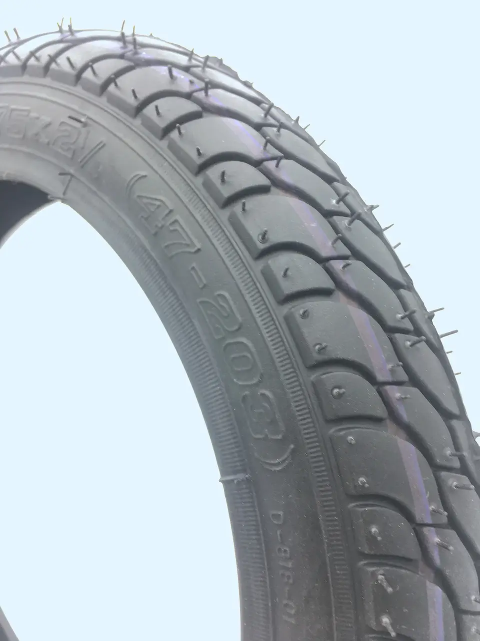 Ракурс покришки 12 1/2x1.75x2 1/4 Deestone D-818