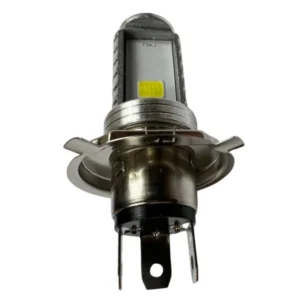 LED лампа H4 P43 12V для мотоцикла на білому фоні