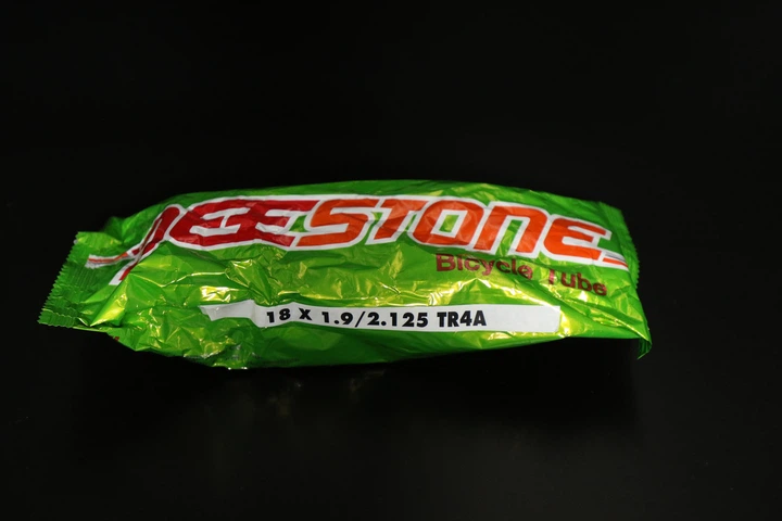 Камера Deestone 18x1.9/2.125 на головному фото