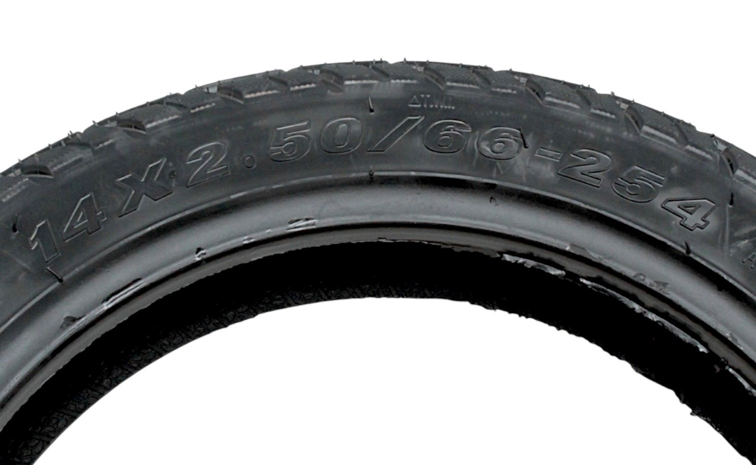 Безкамерна покришка 14-2.50 Black Cat AC-811A ракурс деталі